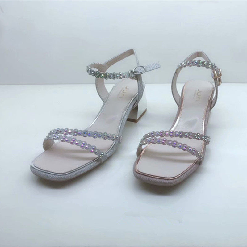 巨日2020夏季新款女鞋露趾时尚细带彩色珍珠时装凉鞋