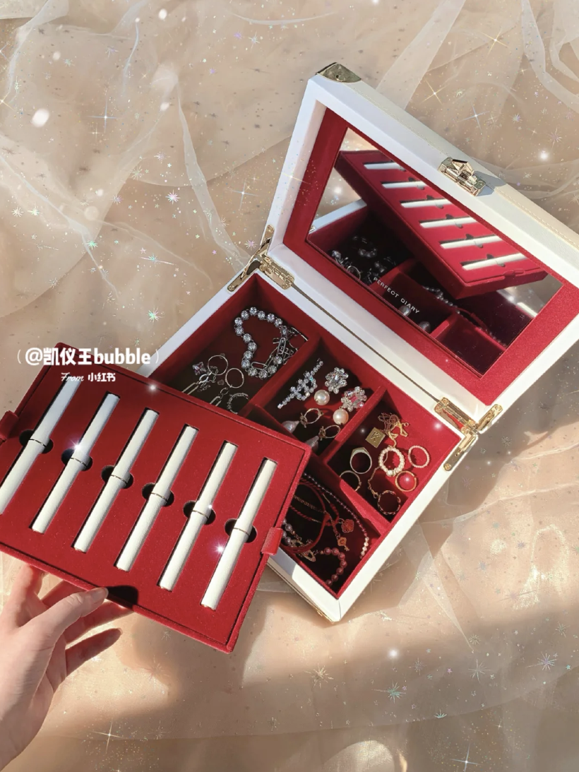 节日礼物完美日记小细口红皮箱礼盒哑光丝绒雾面唇膏