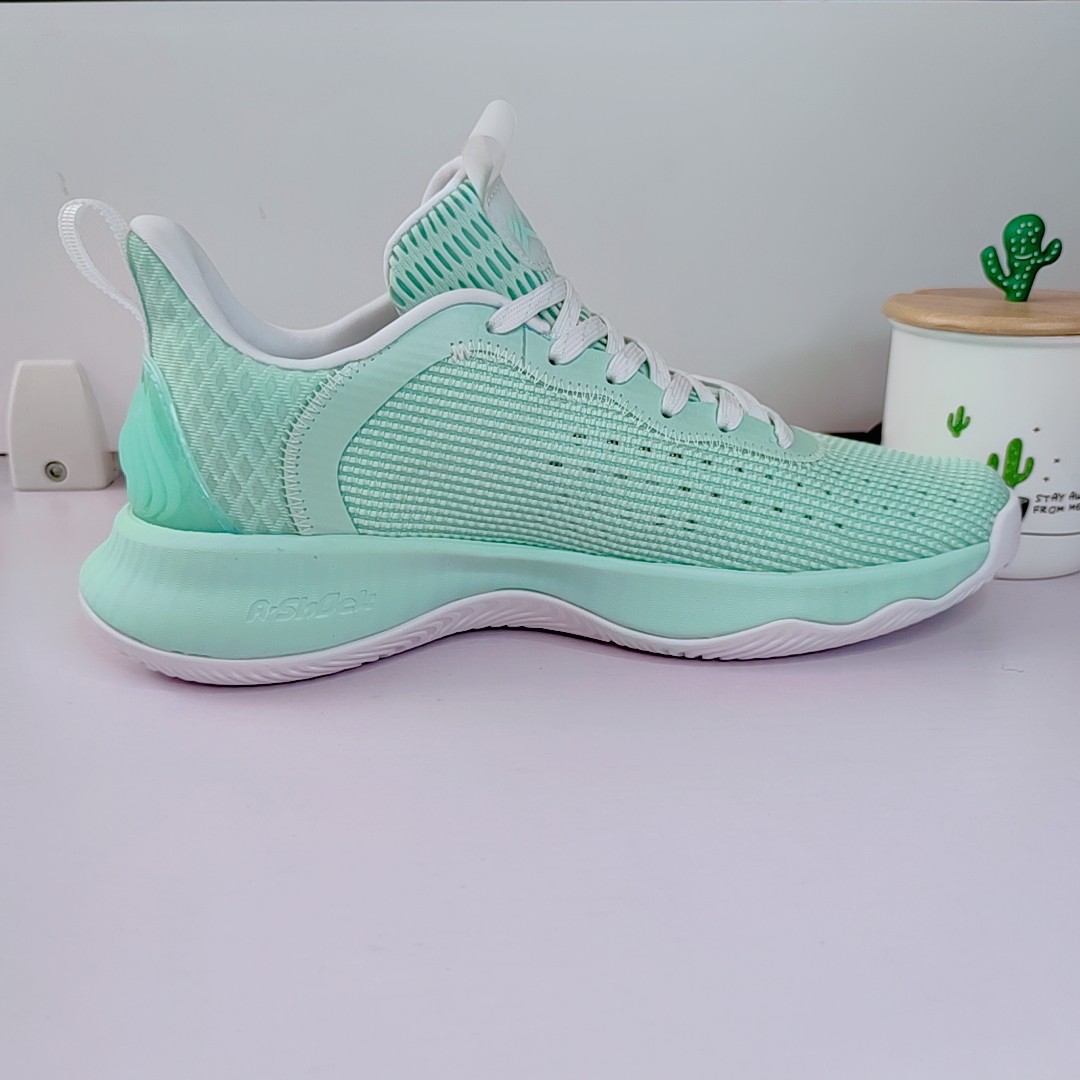 篮球安踏球鞋2021夏款汤普森kt低帮轻骑兵6代篮球鞋