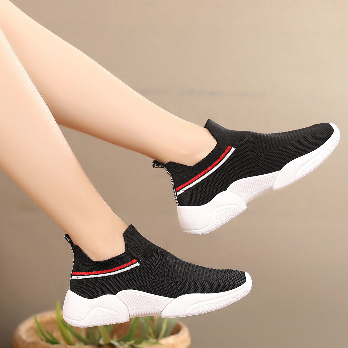 袜子鞋女黑色学生韩版春季ulzzang弹力袜平底舒适时装靴