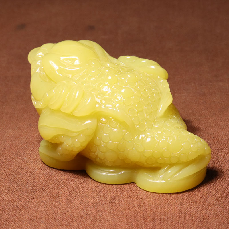 方言精品和田辽宁老熟岫玉鸡油黄玉巧雕三足手饰