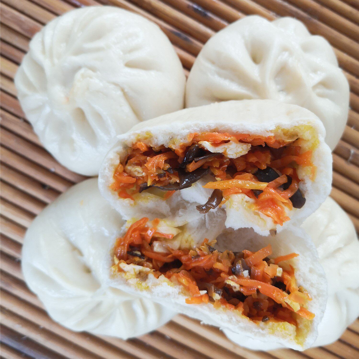 山东妈妈全手工胡萝卜鸡蛋木耳素包子10个共2斤