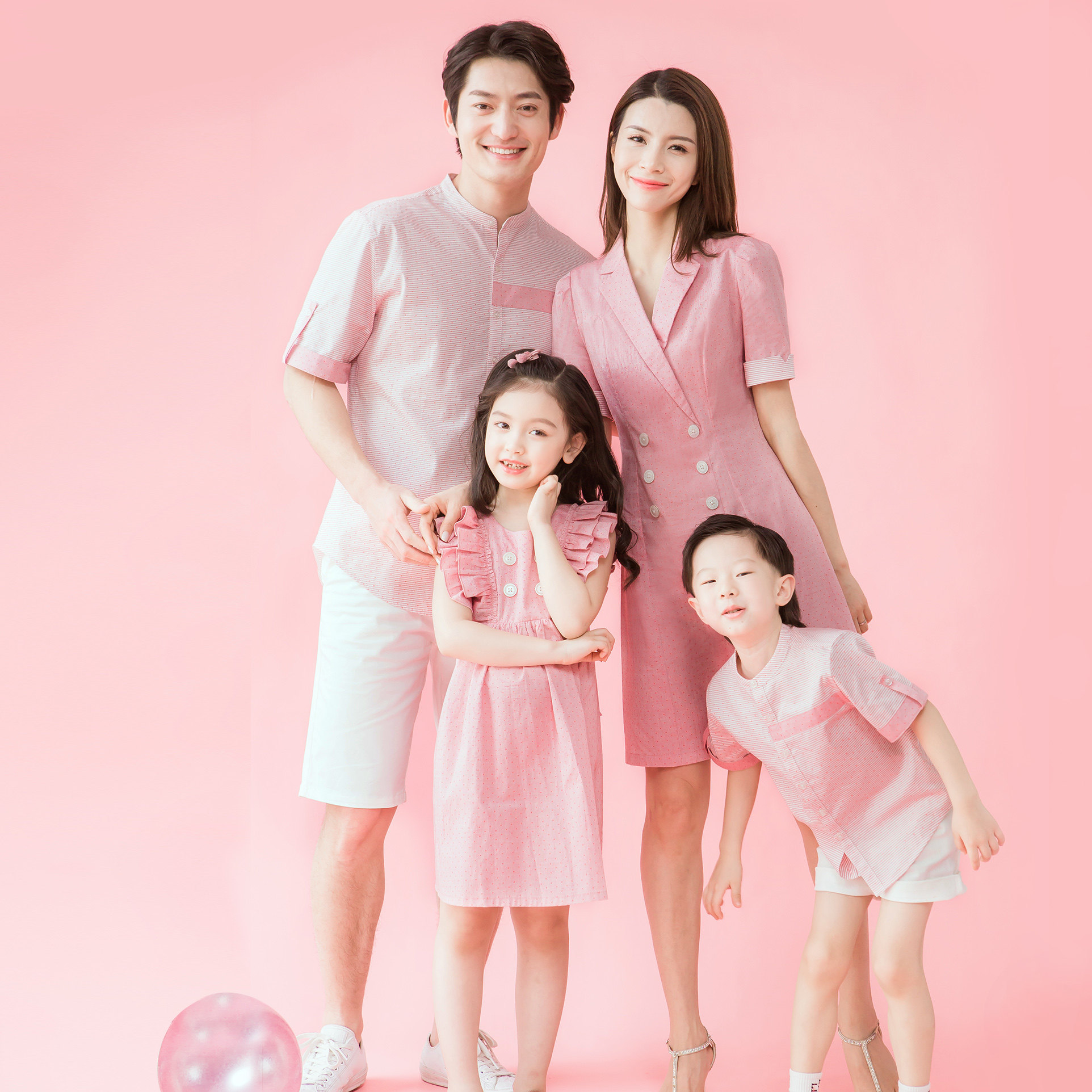 亲子装一家母女母子四口三口风全家装2020学院亲子装