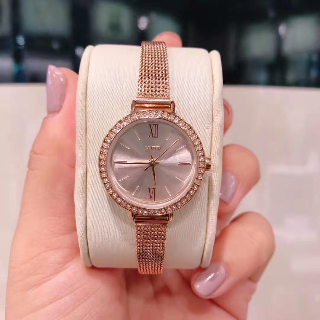 包邮韩国lloyd专柜4月樱花粉渐变表盘小清新皮带女生百搭手表