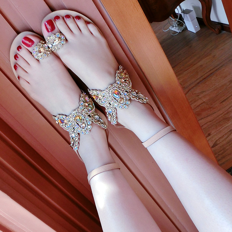 2020新款民族风波西米亚度假外穿沙滩潮夹脚水钻平底凉鞋女罗马夏-图1