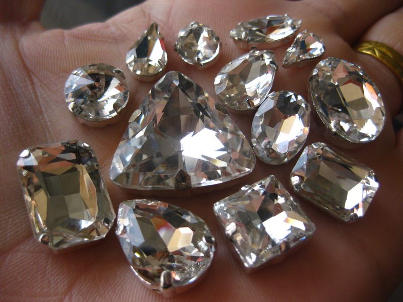 diy手工材料异形钻尖底水晶玻璃锆石玻璃抓钻水钻diy材料包钻混批