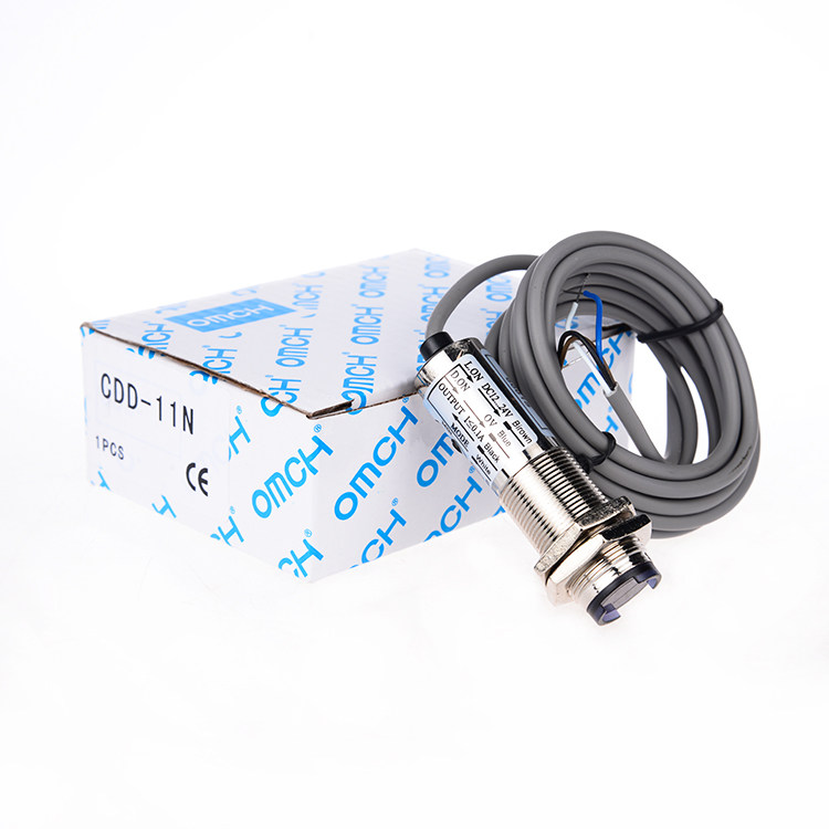 沪工光电开关cdd-11n 漫反射型10厘米 npn常开24v 直流四线