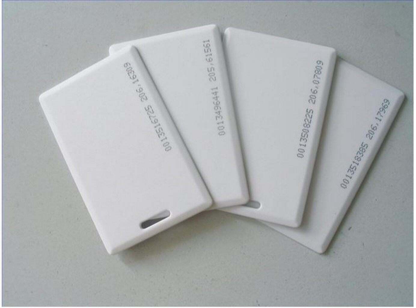 id厚卡门禁em圆形线圈感应智能卡白卡门禁智能卡