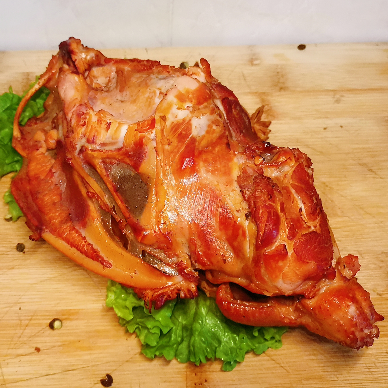 熏鸡骨架熟食东北熏酱五香手撕肉烧烤烟卤风味油炸新鲜即食下酒菜