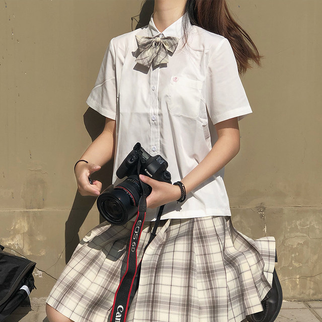 Cherry family JK white shirt lapel collar embroidery corner square collar short-sleeved multi-colored short-sleeve shirt female summer Cherry family JK white shirt lapel collar embroidery corner square collar short-sleeved multi-colored short-sleeve shirt female summer