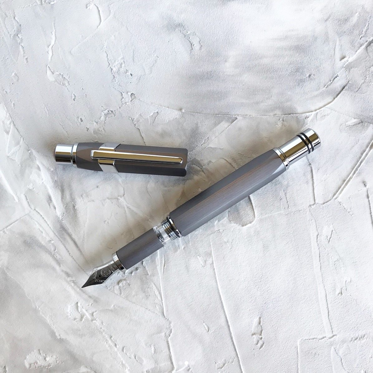 台湾twsbi三文金属precision铝合金活塞塞上钢笔商务钢笔