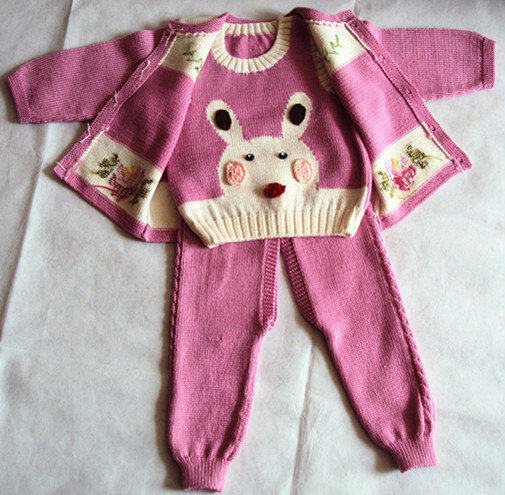 毛衣手工新款儿童编织宝宝开衫粉色毛衣