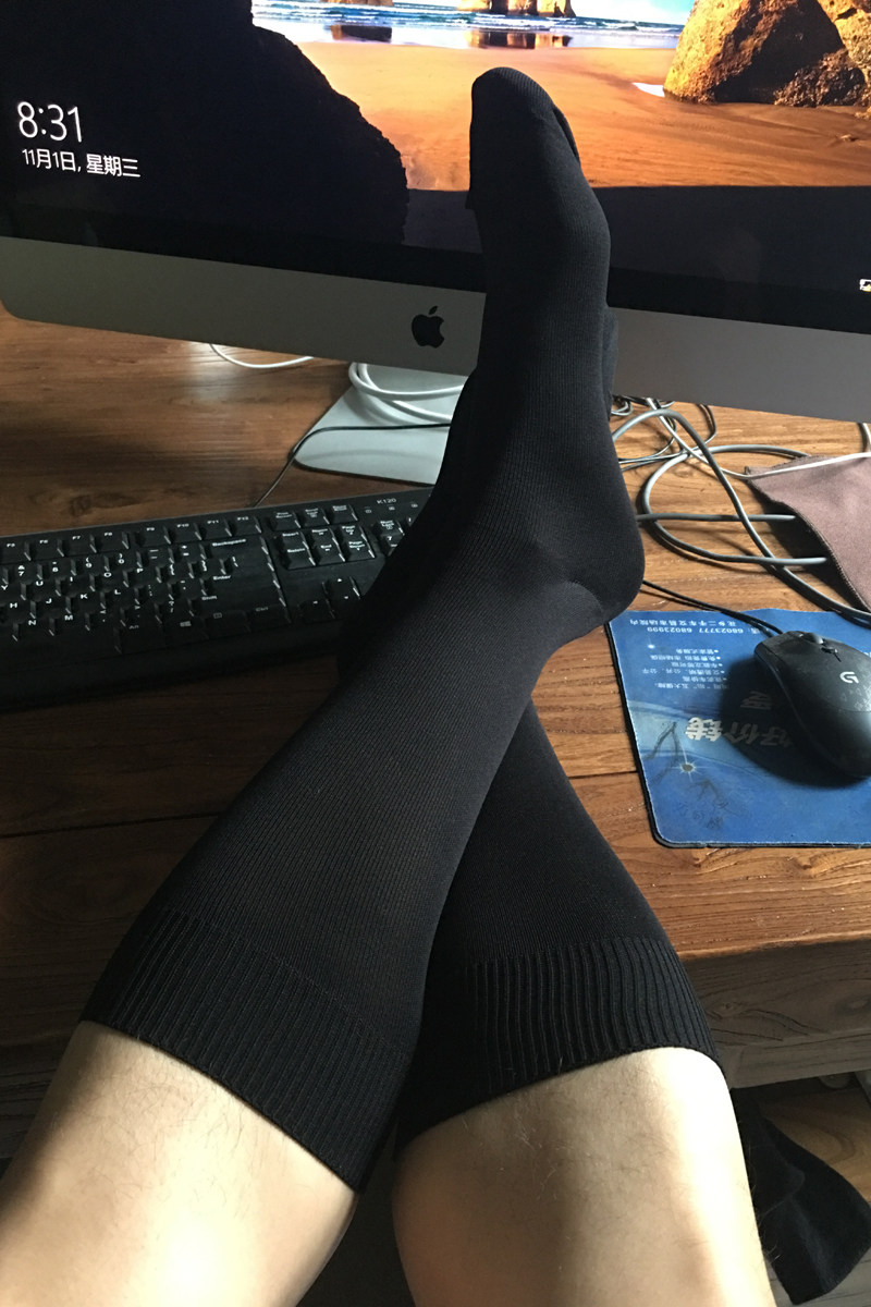 纯黑色高筒袜子商务薄款天鹅绒手工对目西装男丝袜夏季长筒