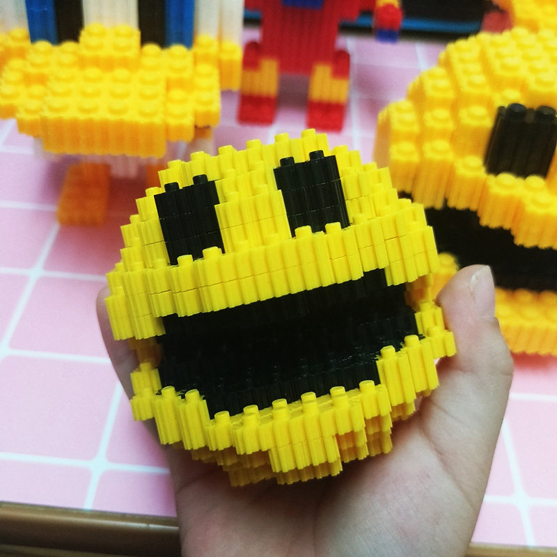 颗粒像素积木木球组装儿童创意益智拼插男孩塑料积木