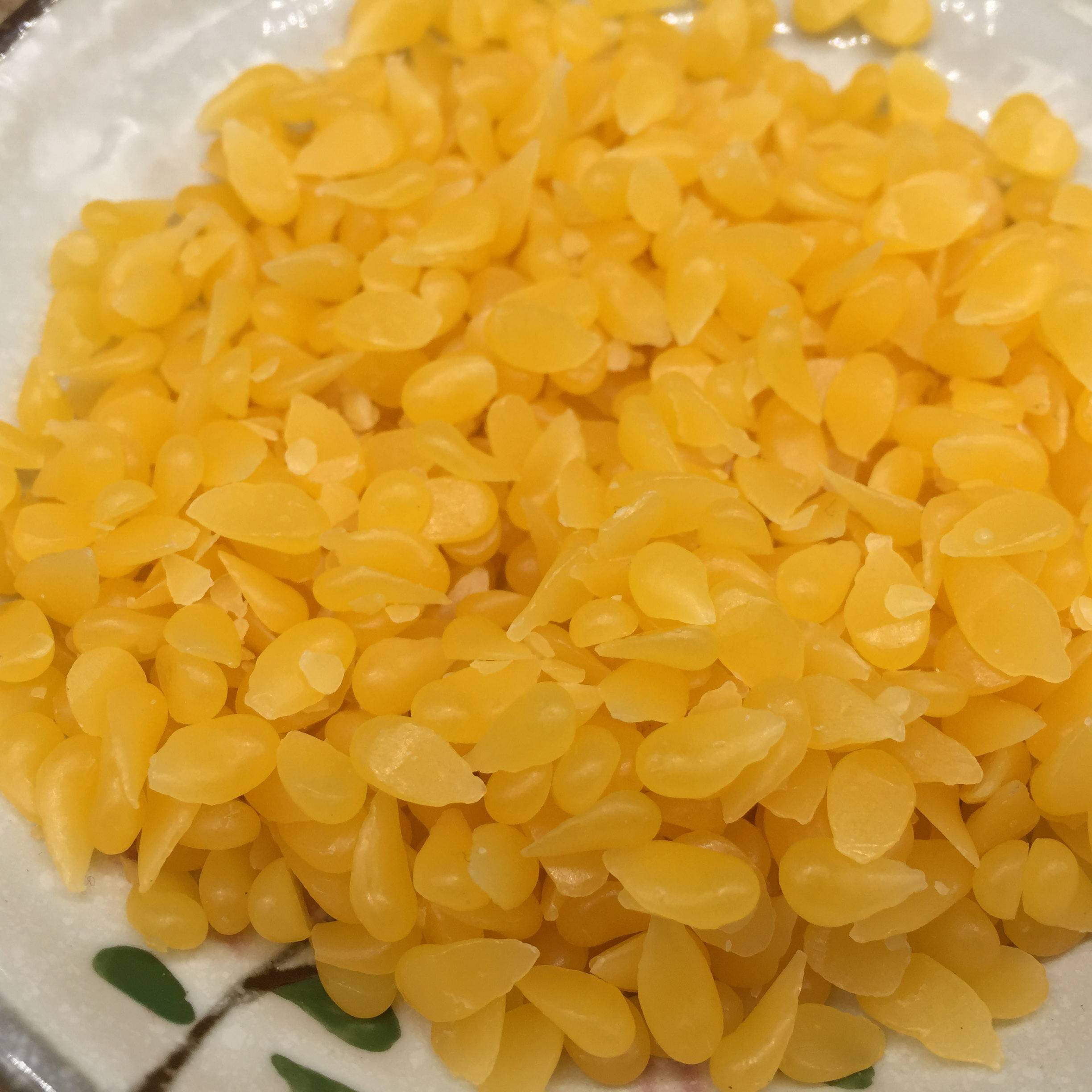 食用级黄蜂蜡纯天然黄色蜂蜡颗粒diy唇膏原料可入药500g包邮