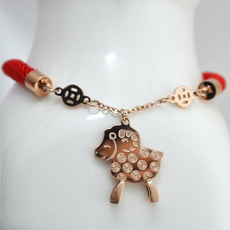 可爱小羊红绳玫瑰金钛钢手链中国风生肖羊女款彩金手绳腕链配饰