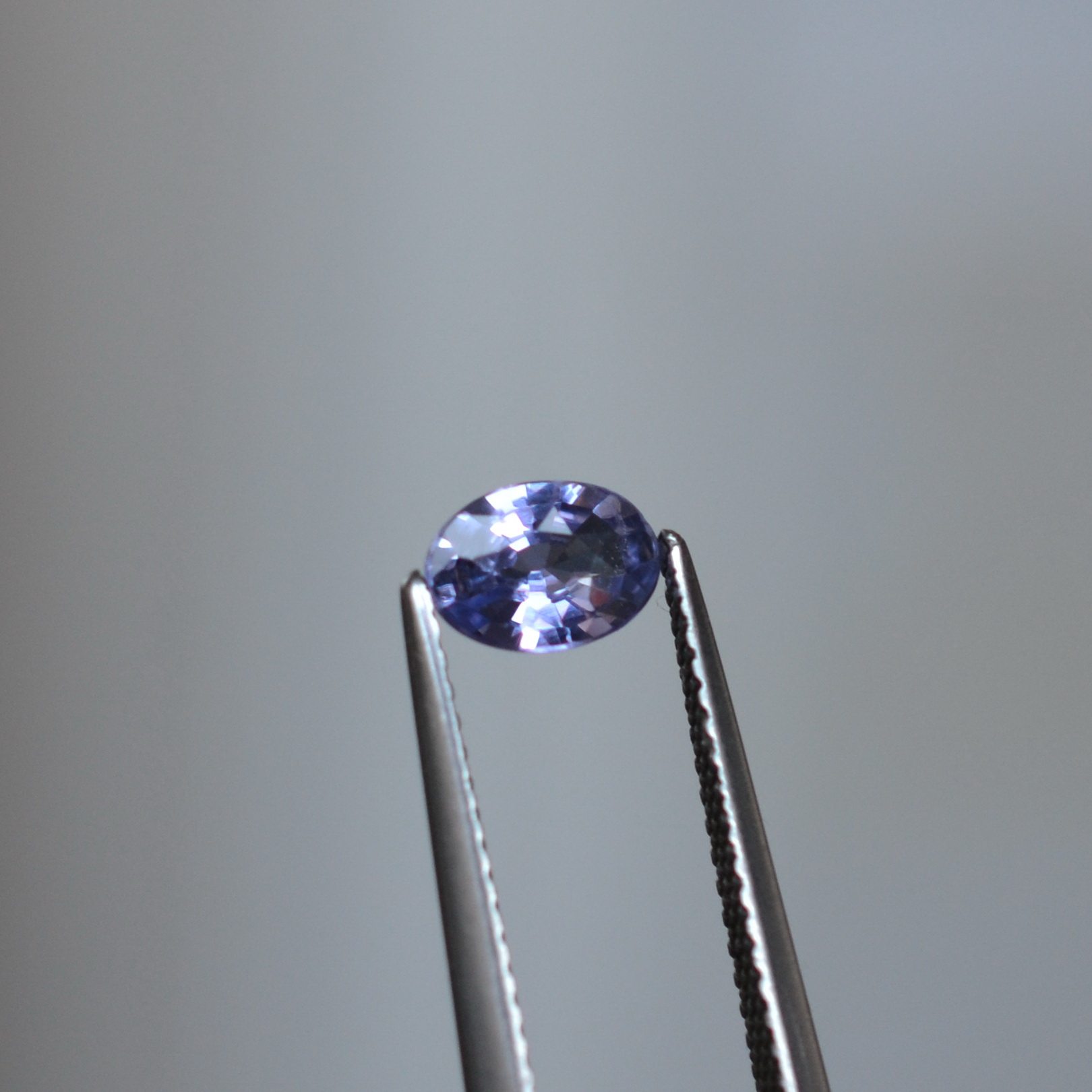 天然无烧蓝紫色蓝宝石裸石紫罗紫罗兰兰色073克拉vvs其他