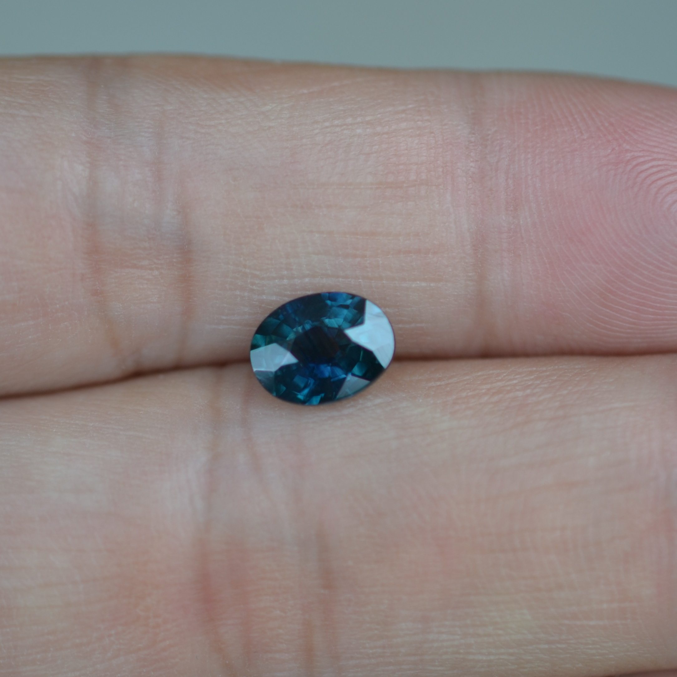 天然裸石邮送好包净度169ct8毫米蓝宝石无烧火彩其他