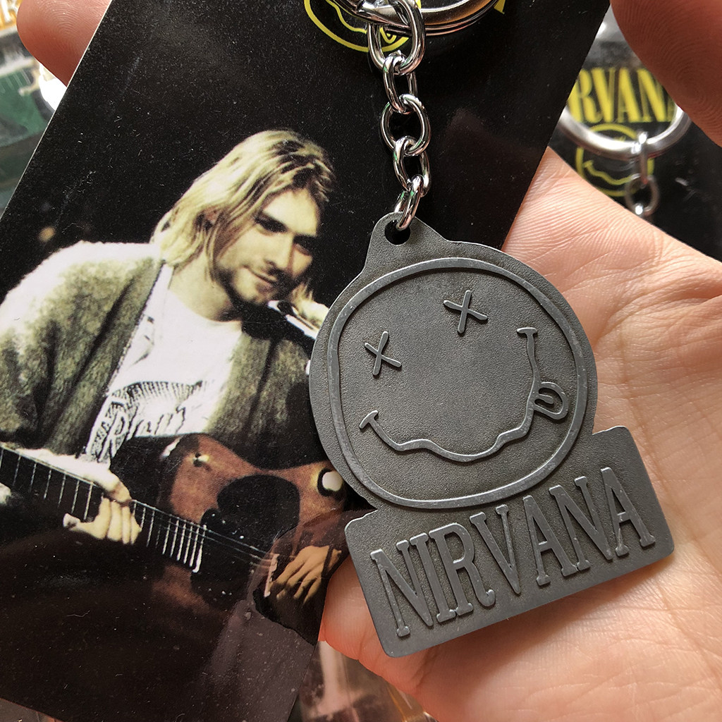 nirvana摇滚涅槃乐队主唱画得多乐笑脸铜牌钥匙扣钥匙扣