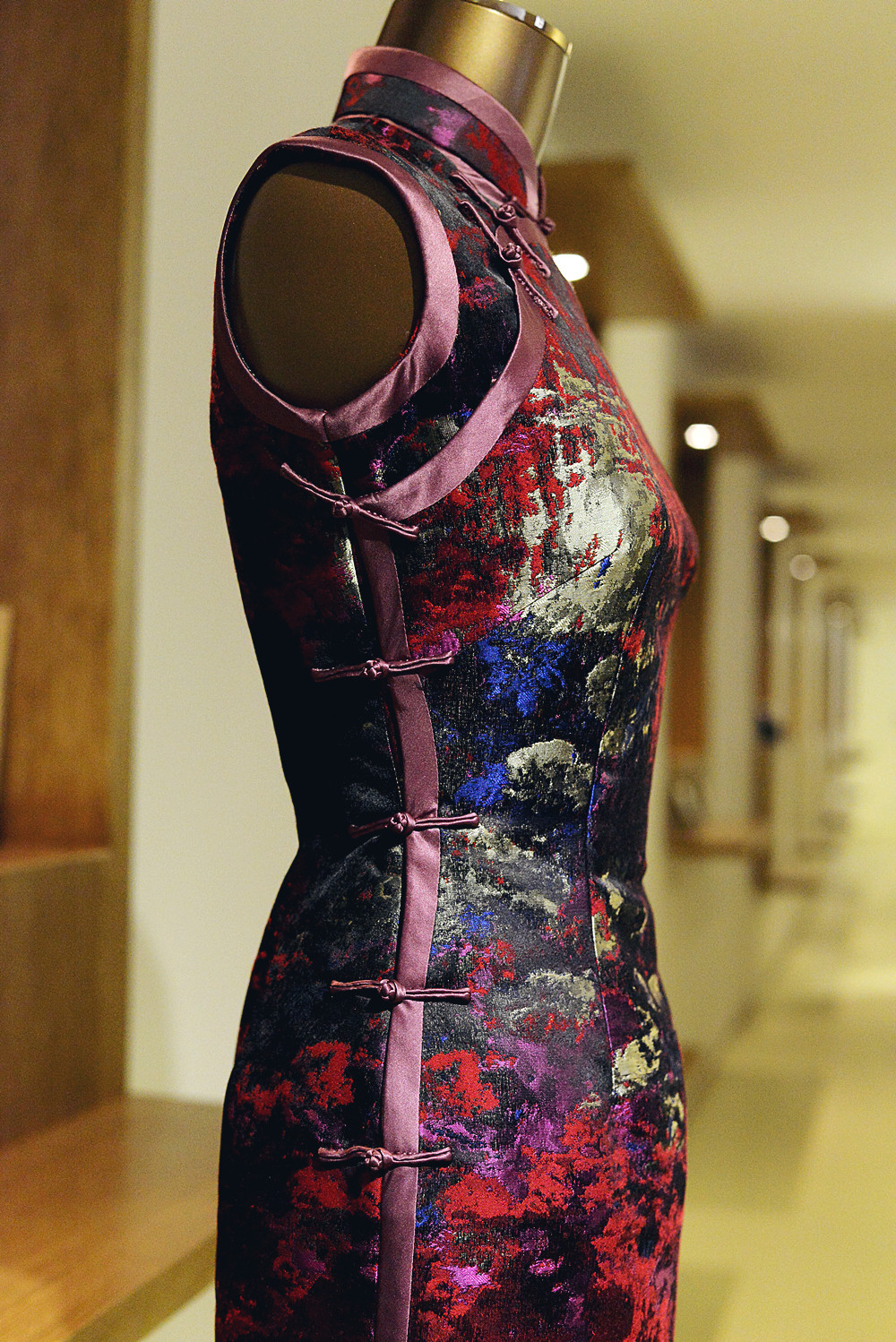 旗袍茉茉7月盖肩无袖开襟宽包边长款旗袍