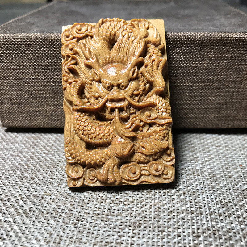 芭比檀香复古霸气龙牌生肖龙腾四海红木木质项坠