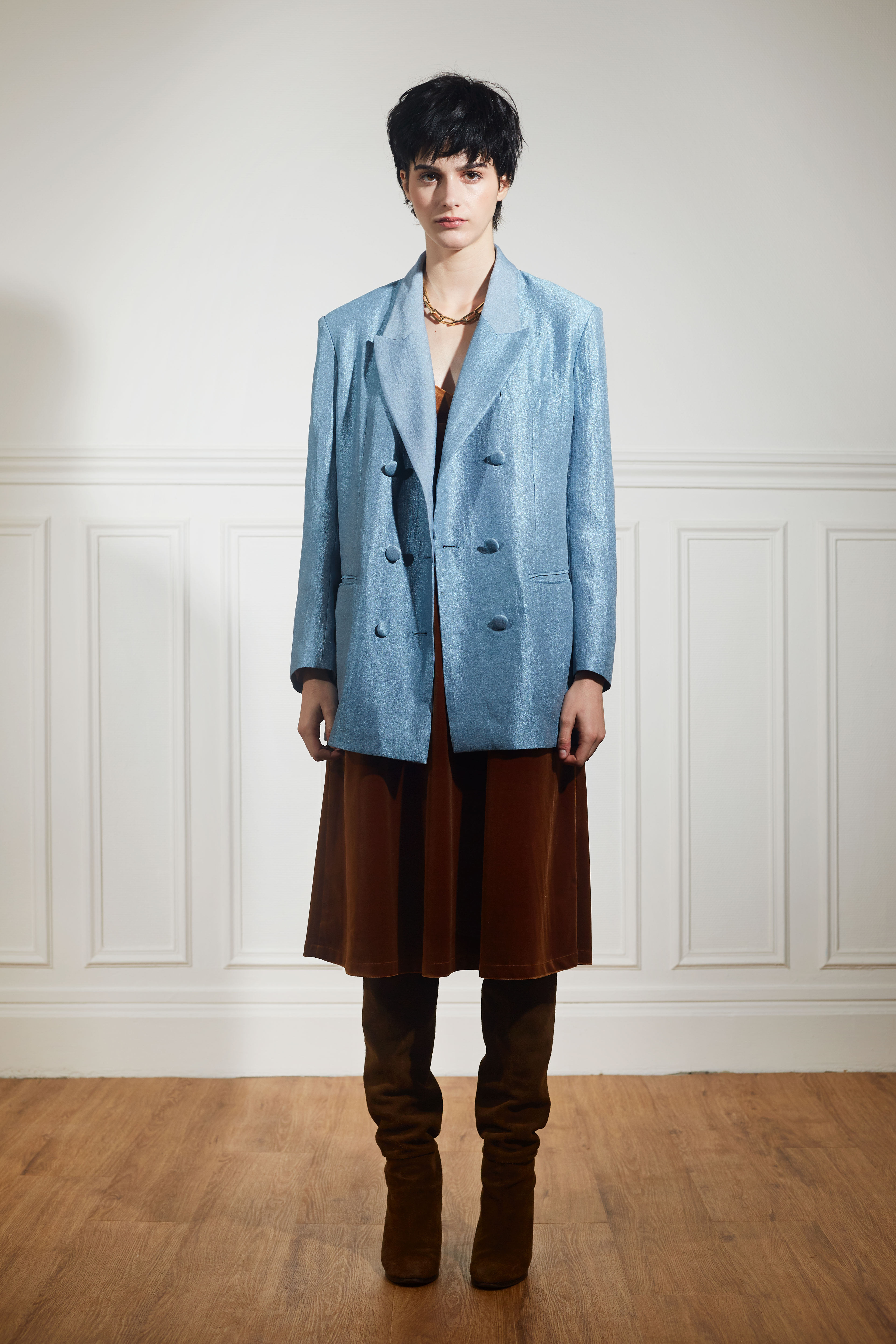 deuxzz珠光质感系列早春复古蓝色廓型宽肩麻缎西装