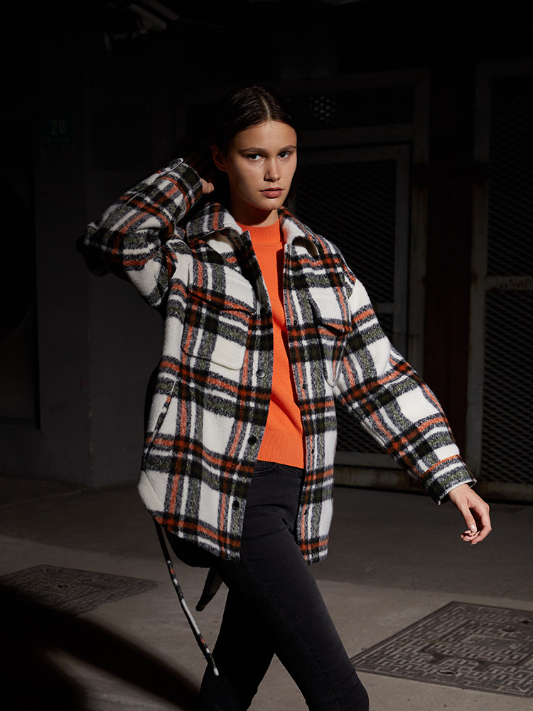 basichouse百家好女装宽松外套格纹韩版大夹克hujk728e短外套