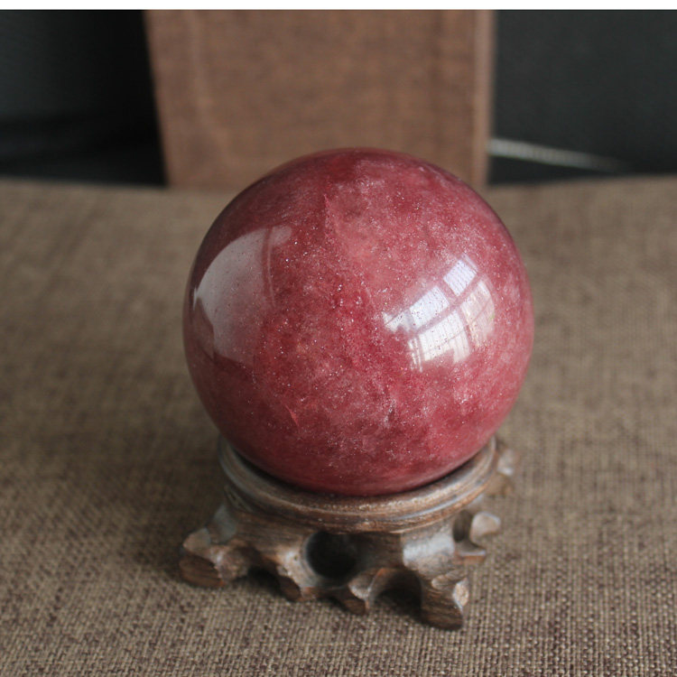 水玉冰魄天然草莓晶球摆件红色水晶球爱情家居店铺摆件