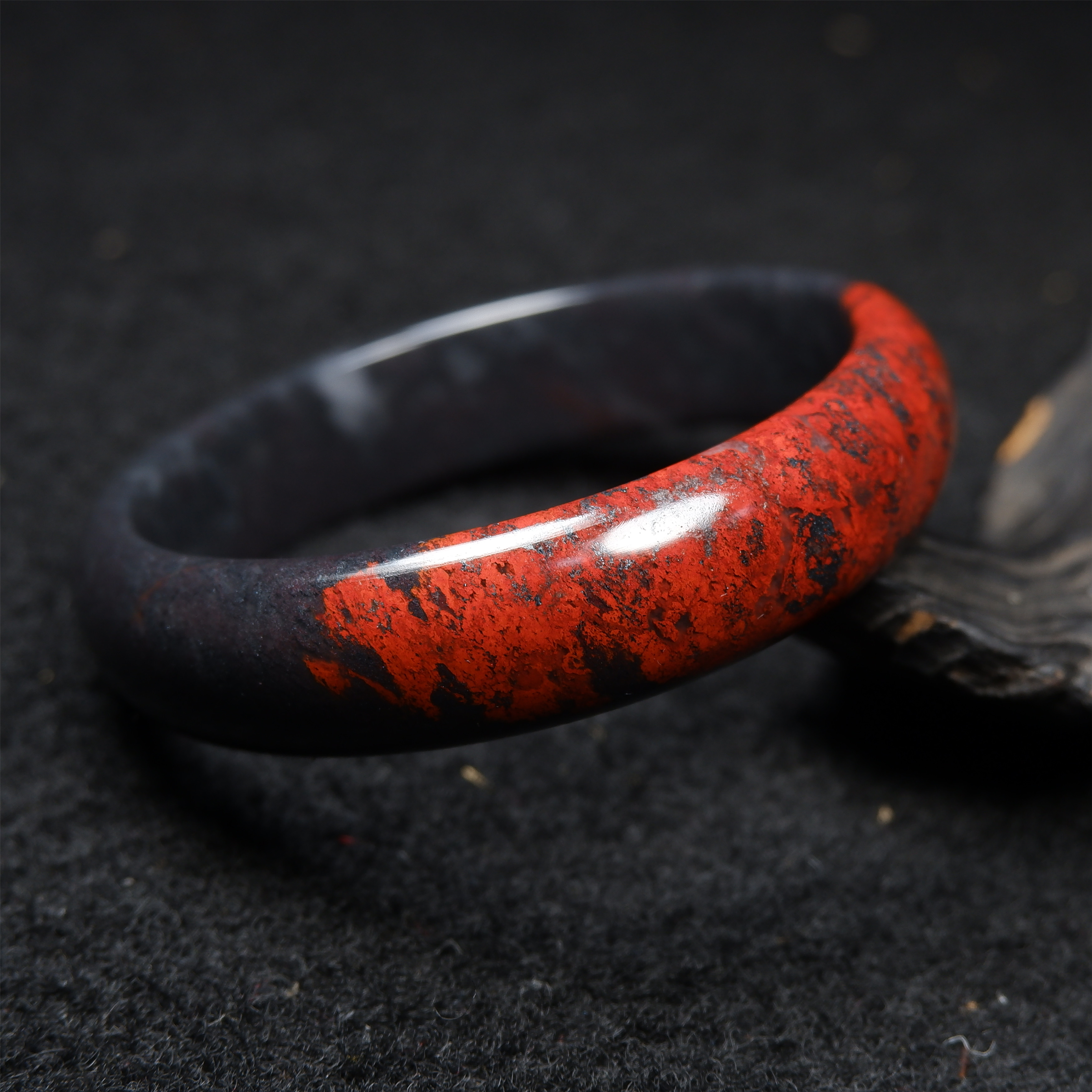 桂林鸡血乾坤手镯玉镯金沙底红女款镯子天然手饰