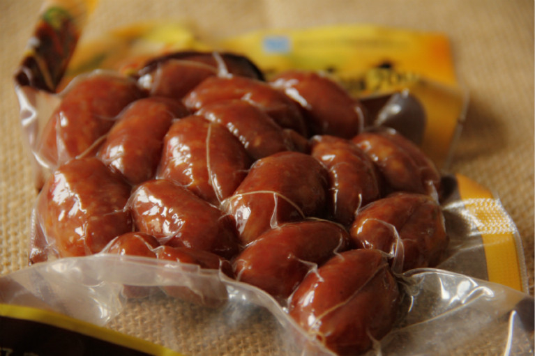 抚顺起亮特产香肠精品肉枣3袋包邮正宗香肠