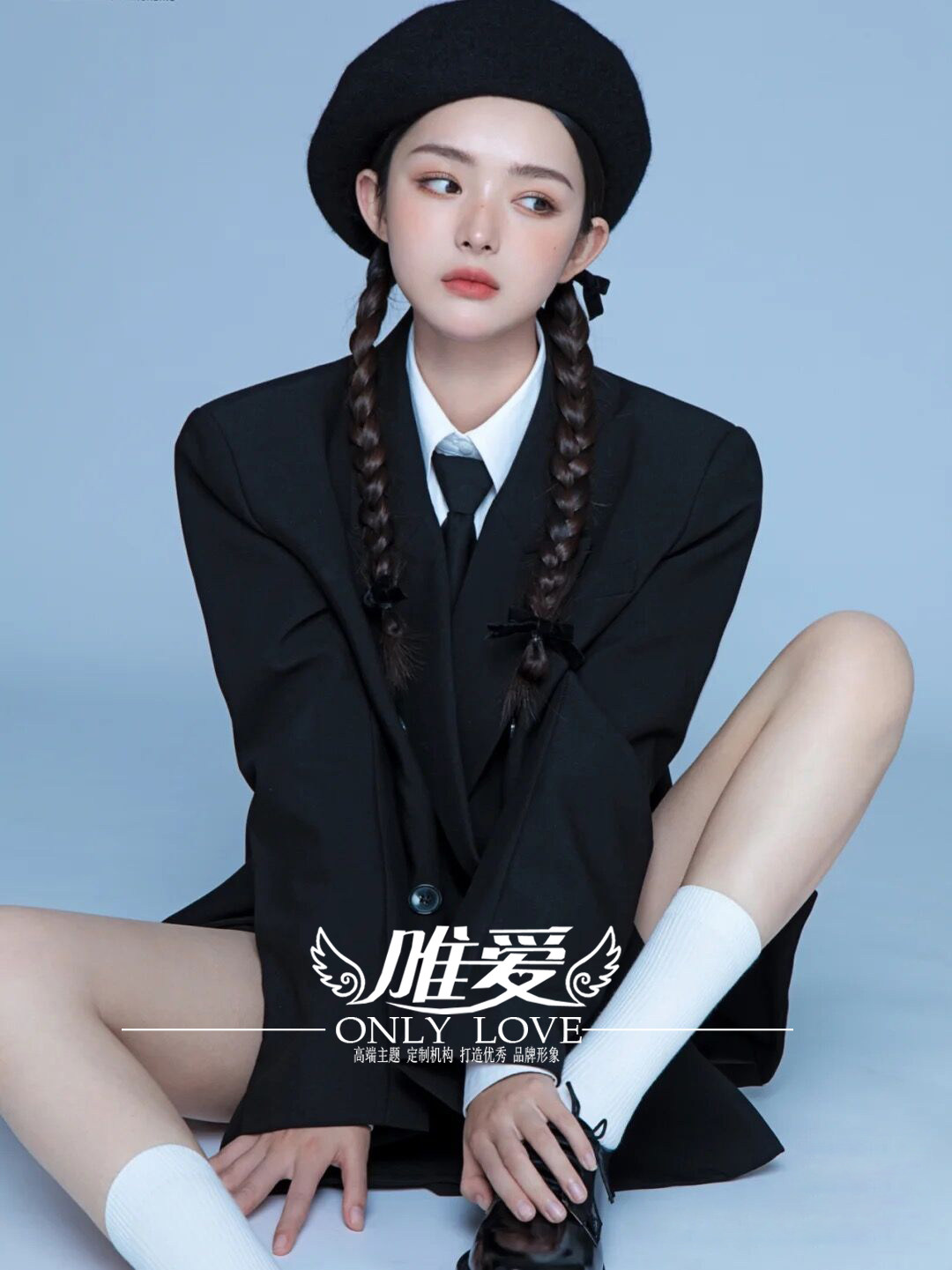 2021新款影楼个人形象女士西服杂志主题写真民族服装