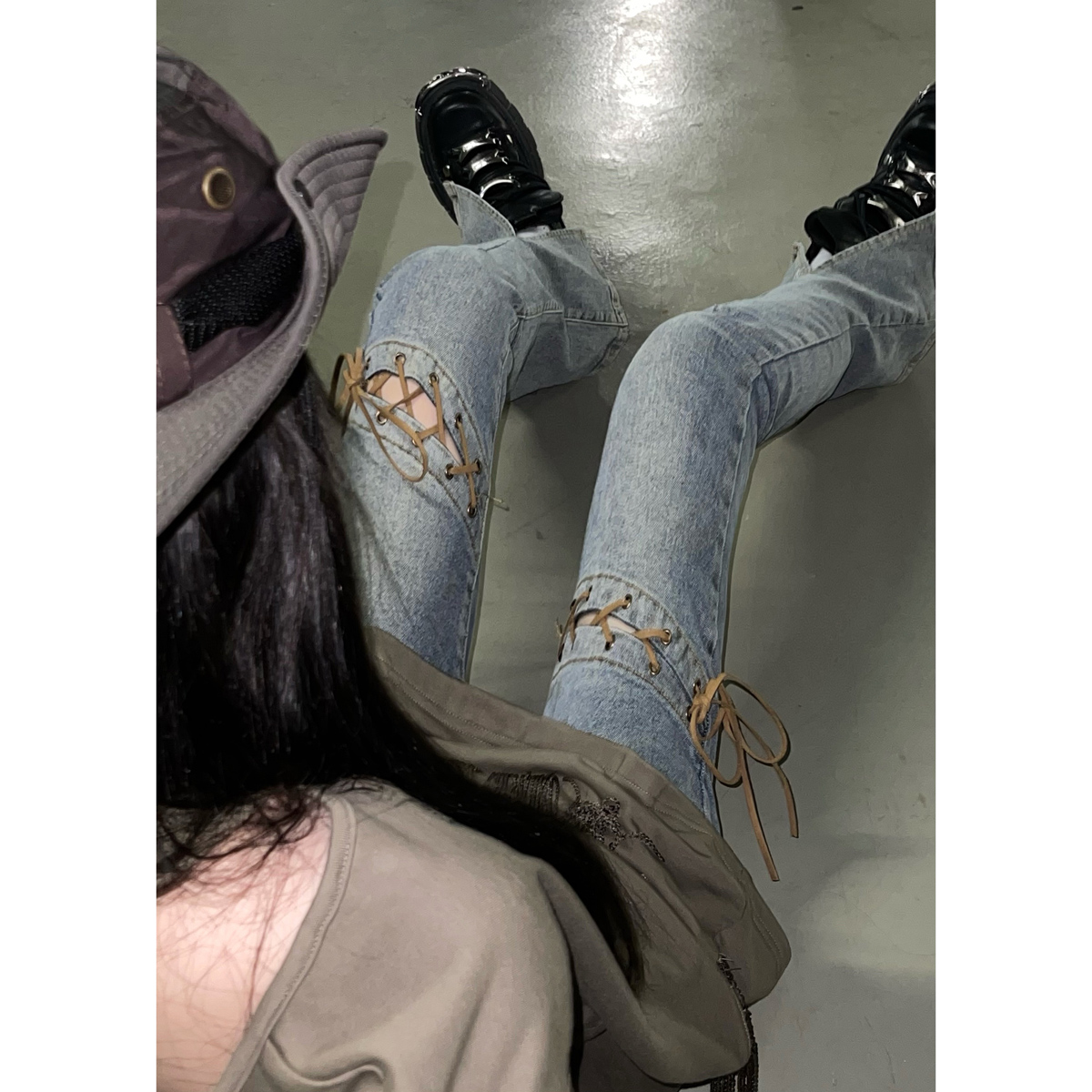 1W BLACK辣妹微喇叭裤女高腰显瘦直筒裤设计感开叉紧身绑带牛仔裤