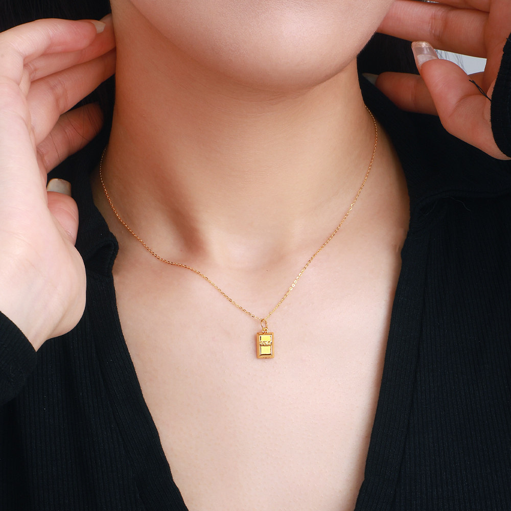 小金周大生黄金挂坠足金暴富金砖吊坠金条3d颈饰