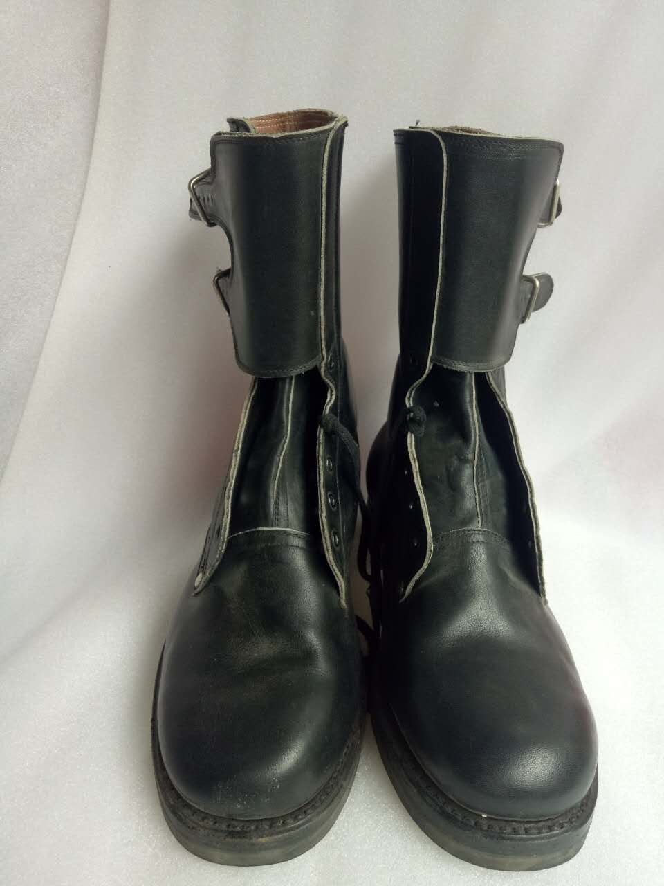 防爆公配防暴靴高真皮减震防水cqb作战徒步战术靴