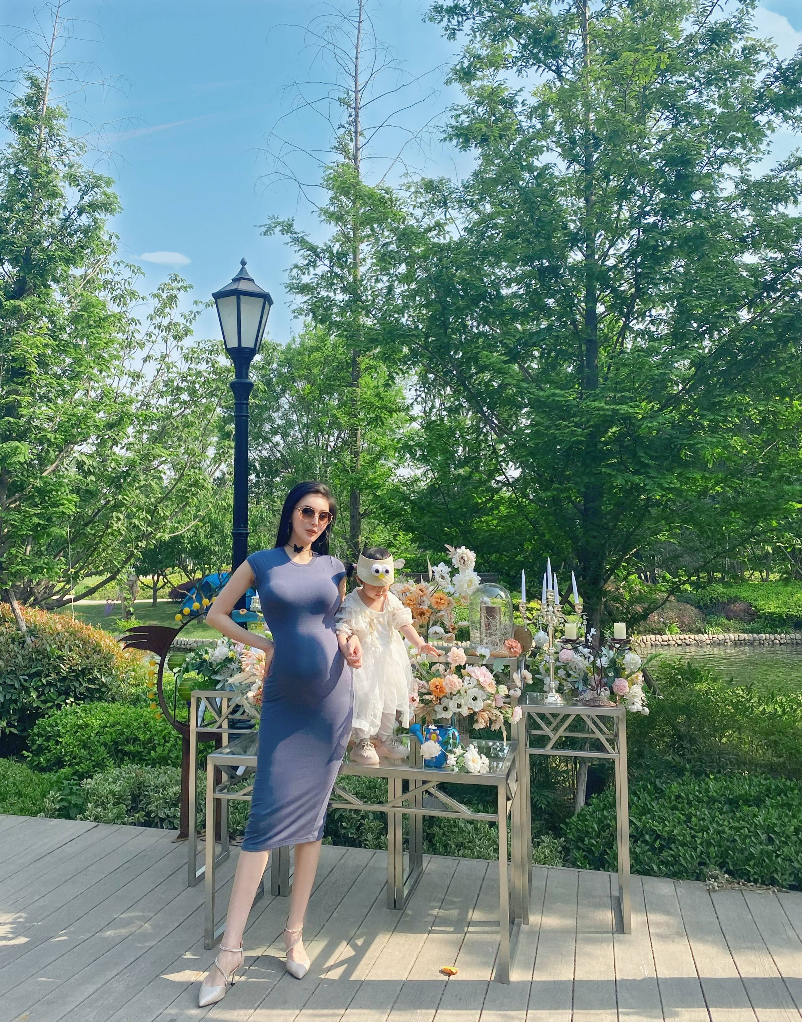 我是卡卡1995夏季洋气性感修身连衣裙中长款包连衣裙