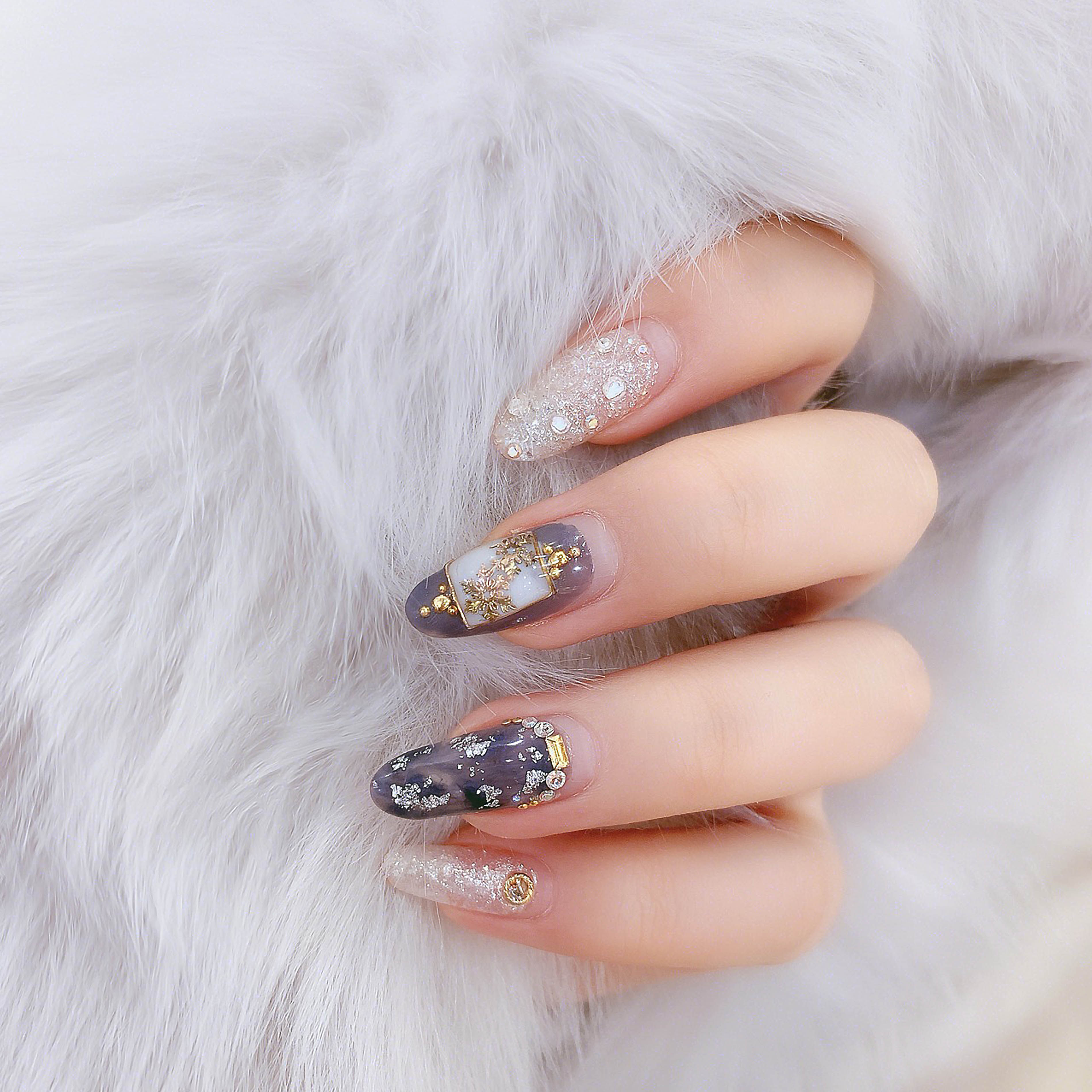 美甲雪花饰品金属雪花亮片圣诞新年亮片超薄diy指甲油胶金属贴片