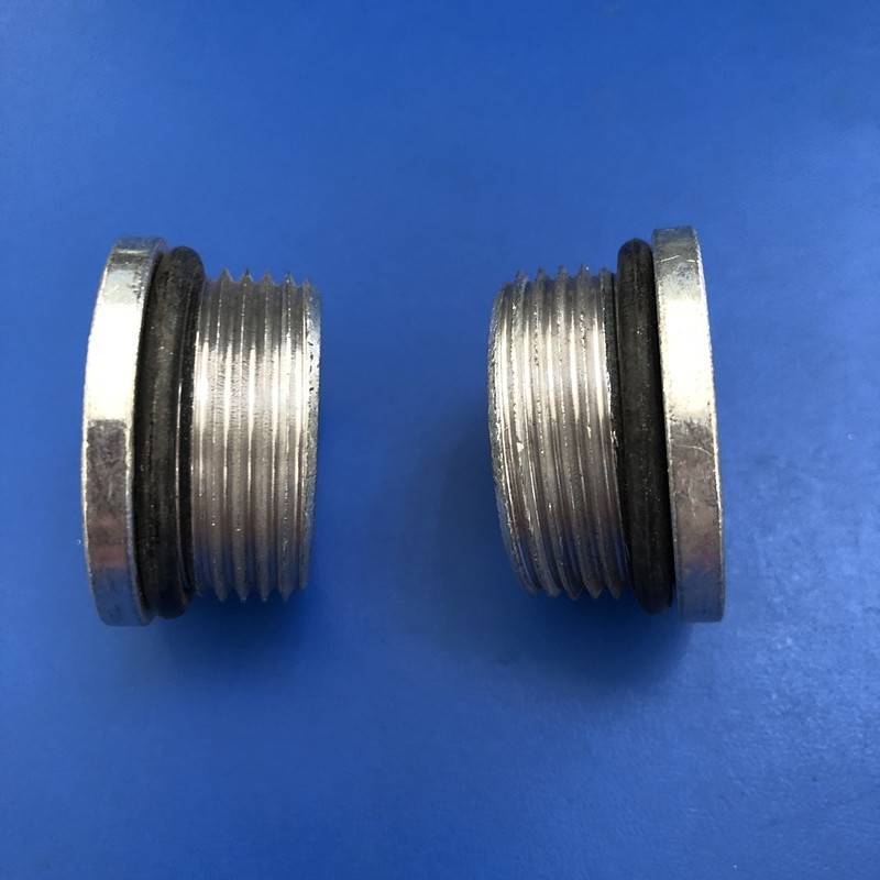 挖掘螺丝堵头放油齿轮行走钩机卡特挖掘机