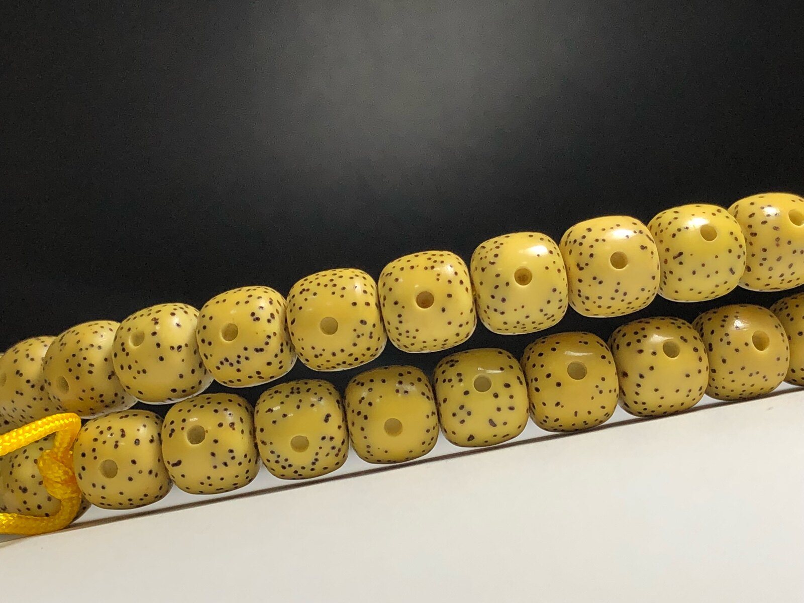 原生态捅珠金色黄金色菩提老型顺白星月高油高密佛珠