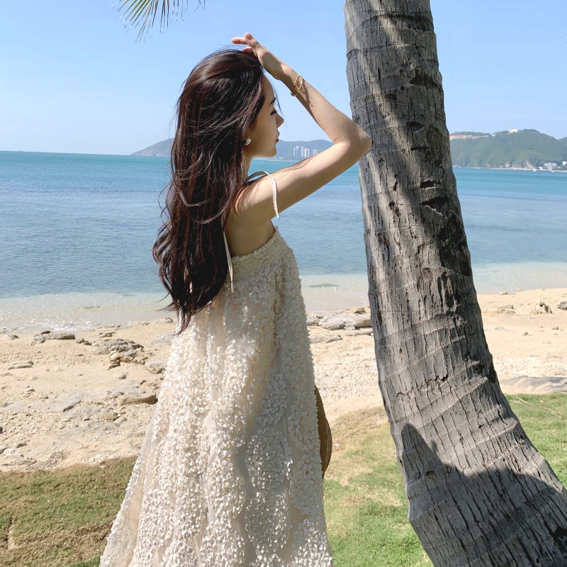 三亚旅游拍照沙滩裙女夏季提花抹胸长裙裙子海边连衣裙