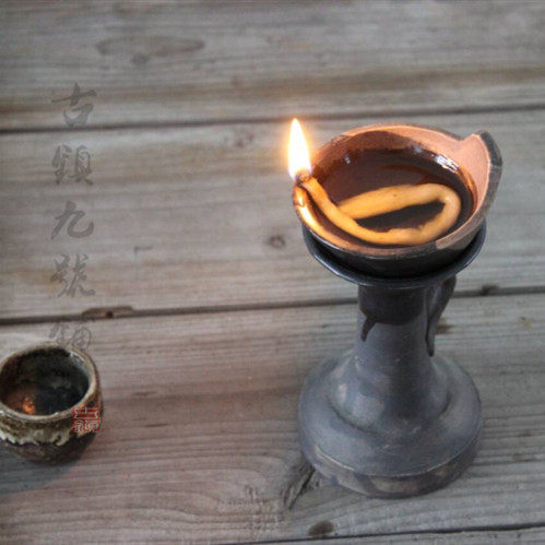 油灯古代灯盏复古做旧老式煤油灯宋代烛台陶瓷烛台