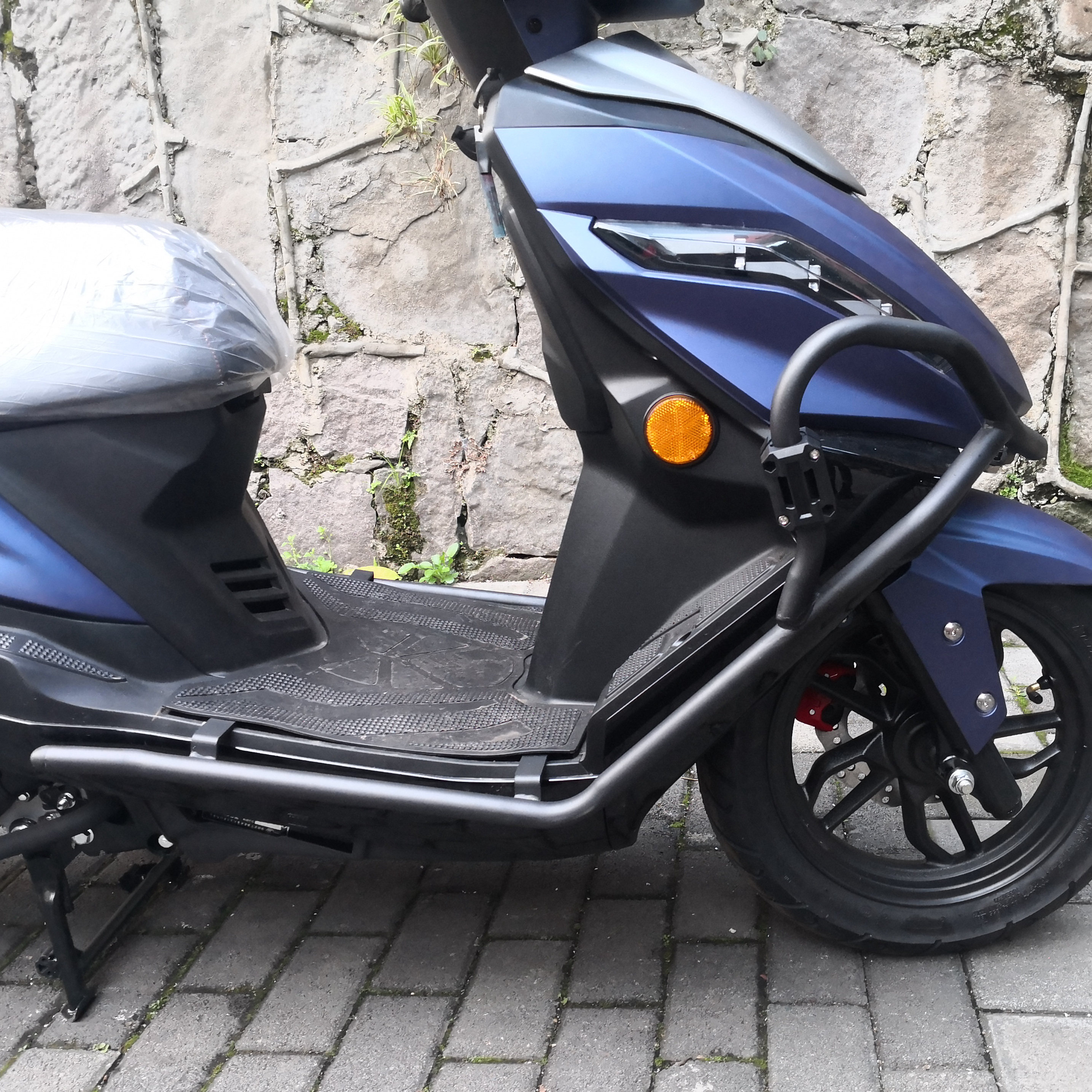 豪爵适用于usr125保险杠防护usr护杠挡风玻璃风挡摩托车保险杠