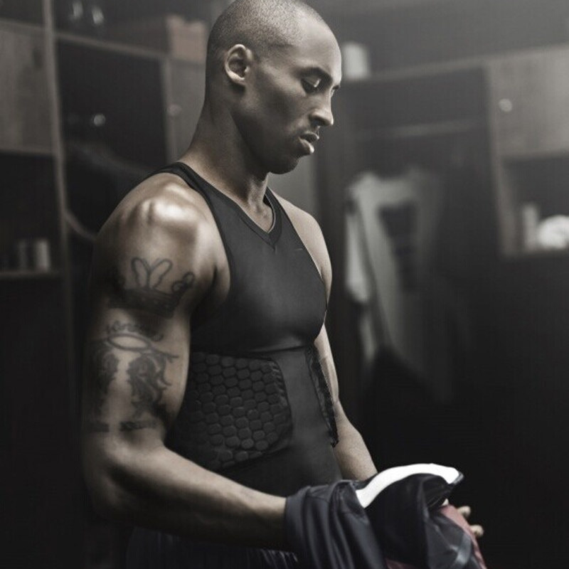 篮球护膝防撞短袖蜂窝运动护具全套装备训练背心短裤科比紧身服男