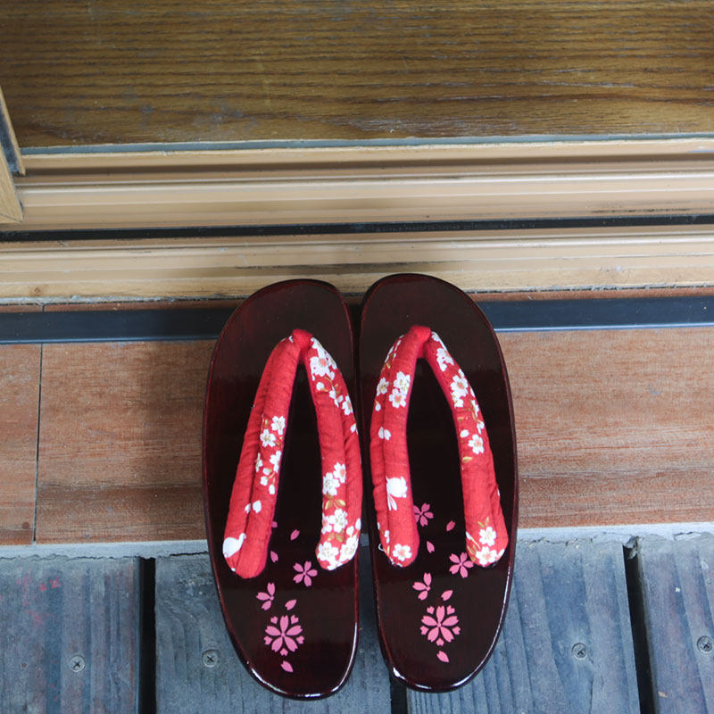 分左右女木屐女日式凉拖人字拖实木动漫夹脚拖鞋cos厚底半月樱花
