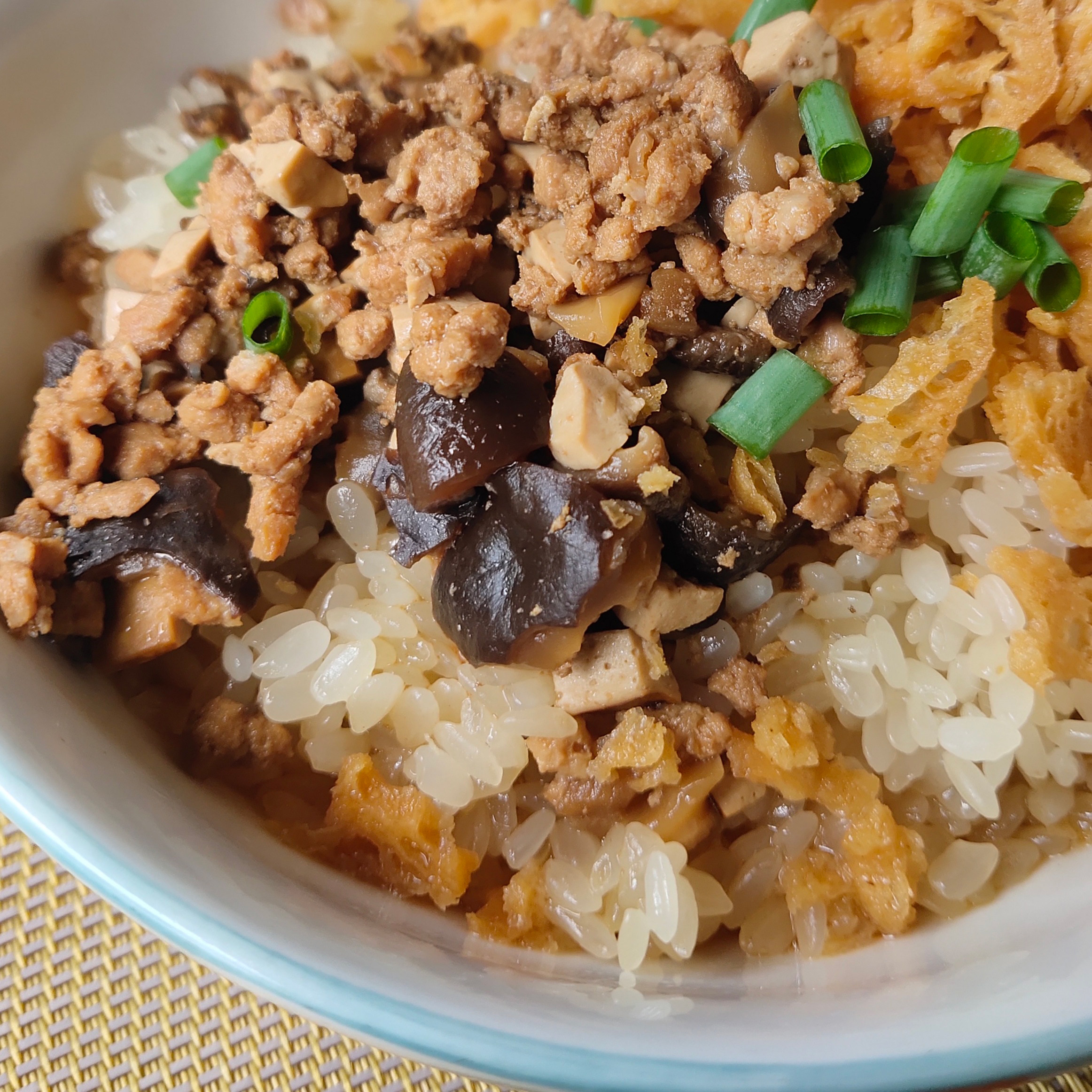 米饭易点心动温州糯米香菇肉沫炊饭常温保存自热米饭