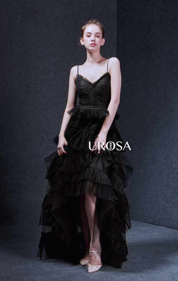 优罗莎原创黑色吊带显瘦甜美公主蛋糕裙年会宴会晚装生日聚会礼服