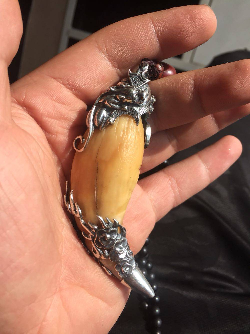 纯银狗牙套包银吊坠藏獒牙狗牙镶嵌套牙齿加工项坠