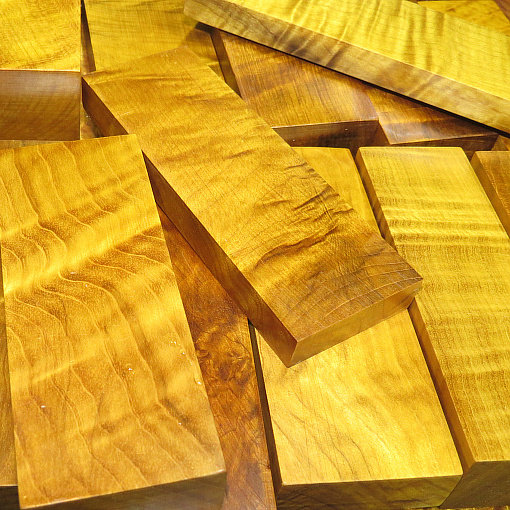 金丝楠木木板佛珠镇纸手串根雕摆件底座木料手机根雕