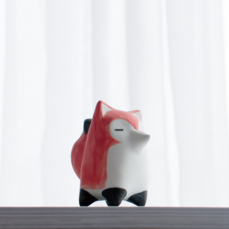 手工陶瓷爱小狐狸桌面摆件创意家居动物摆件
