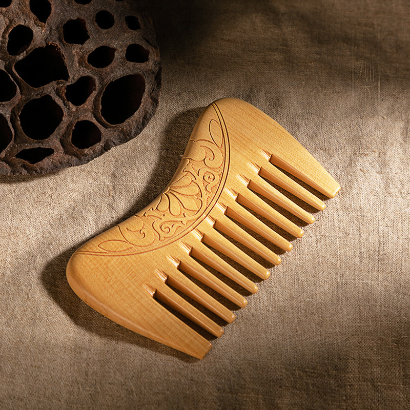 常州杨木礼物送礼梳子工艺雕刻梳篦黄杨木小叶梳篦