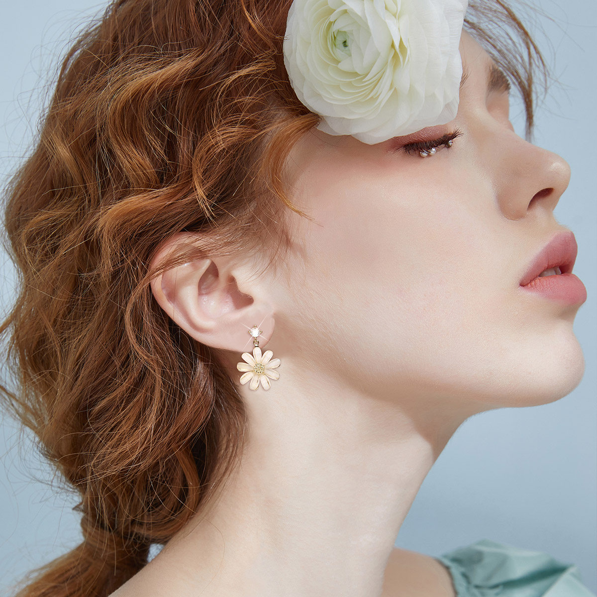 静风格花朵小雏菊琉璃耳饰树脂锆石人工s925金人工耳环